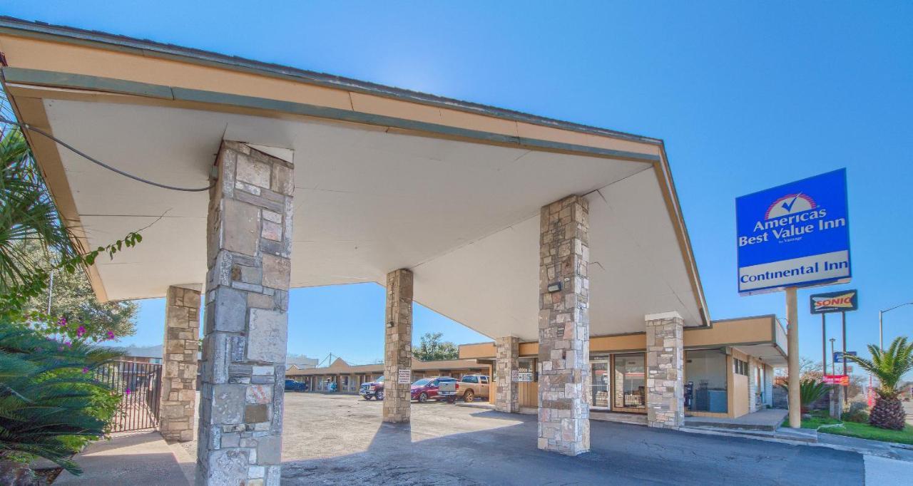 Americas Best Value Inn Uvalde Dış mekan fotoğraf