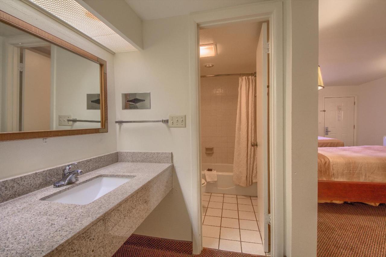 Americas Best Value Inn Uvalde Dış mekan fotoğraf